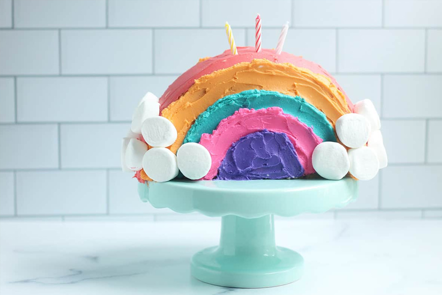 bake-a-story-personalizing-kids-birthday-cakes-without-the-fuss