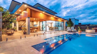 quiet-luxury-by-the-water-minimalist-pools-that-say-more-with-less