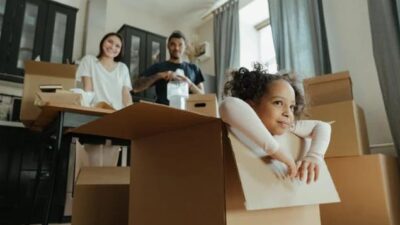 What Families Should Check Before Moving in Winter Weather