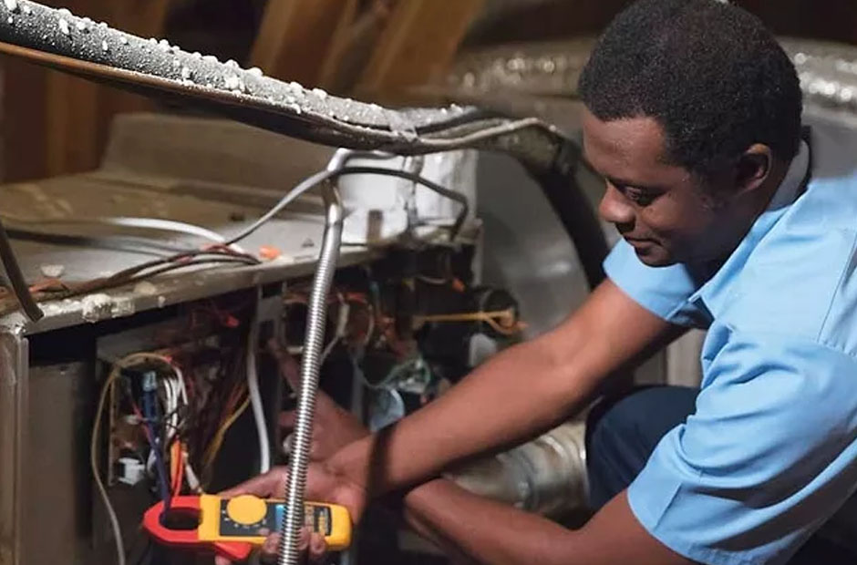 How HVAC Contractors Help Extend Equipment Life Cycles