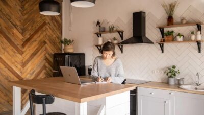 How to Start a Small Business with Limited Resources