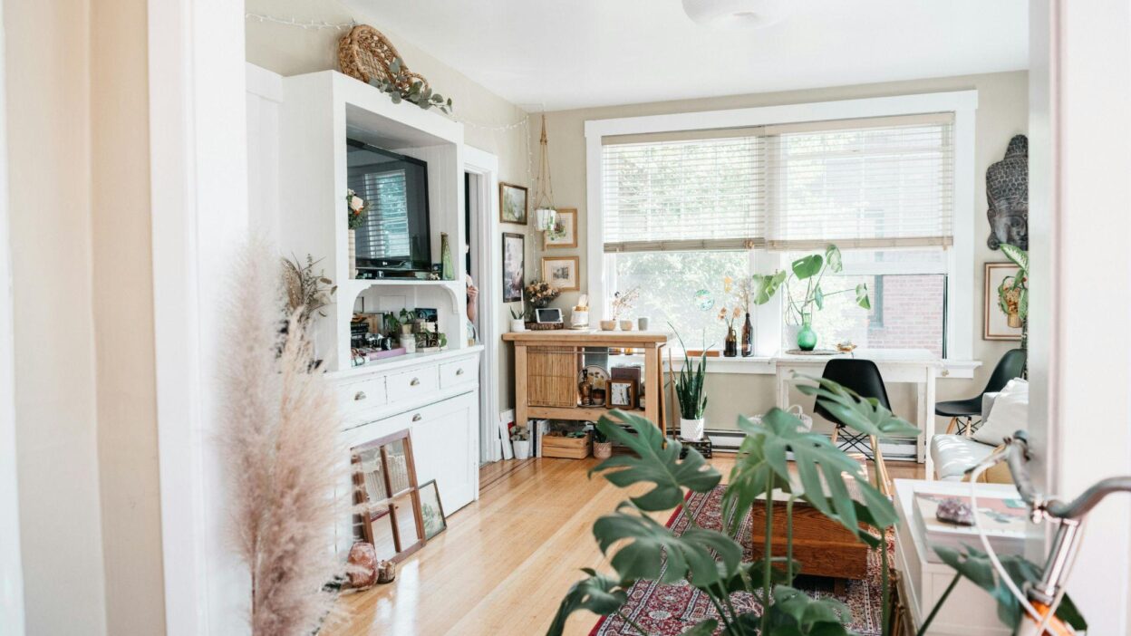 Spring Home Maintenance Checklist for Homeowners