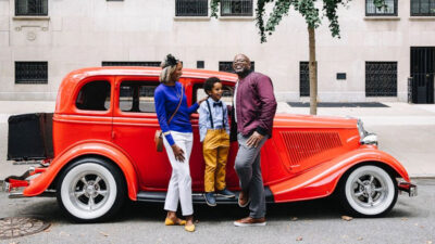Experiencing Classic Cars in Modern Cities