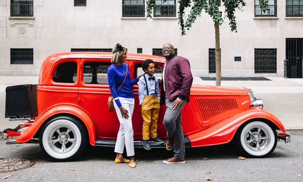 Experiencing Classic Cars in Modern Cities